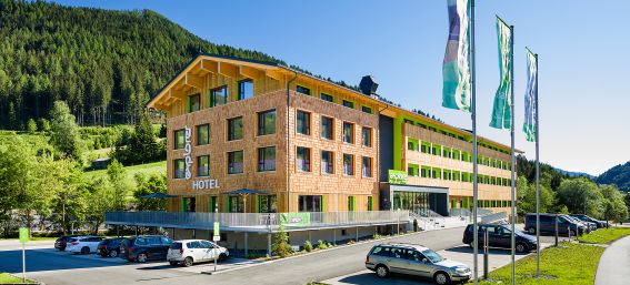 Das Explorer Hotel ist der optimale Ausgangspunkt für jegliche Sommersportarten. Egal ob Wandern, Schwimmen, Mountainbike oder E-Bike fahren, alles ist in Kärnten