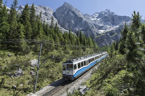 Zugspitze-Zahnradbahn-1-©Bayerische-Zugspitzbahn-Matthias Fend