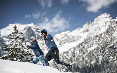 Im Stubaital in schneesicherer Höhenlage gibt es eine große Auswahl an präparierten Loipen für Anfänger, sowie Fortgeschrittene. Fährst Du lieber klassisch Langlauf oder Skating?