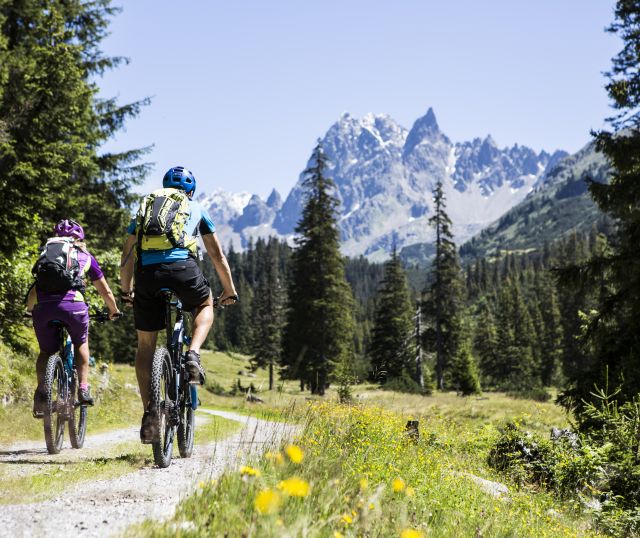 Entdecke die MTB-Trails im Silbertal in Deinem Bike-Urlaub in Österreich. Das Explorer Hotel Montafon in Gaschurn ist die passende Unterkunft in Deinem Urlaub in Vorarlberg.