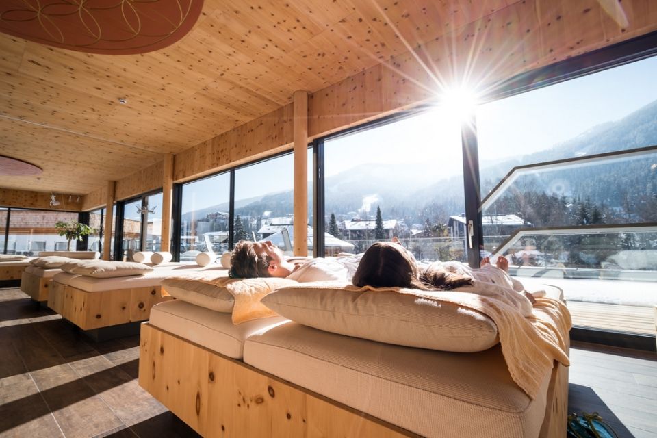 Die Therme St. Kathrein liegt direkt gegenüber des Explorer Hotel Bad Kleinkirchheim in Kärnten.