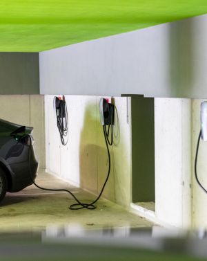 Tesla-Ladestation in Deinem Explorer Hotel