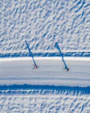 Auf kilometerlangen, bestens präparierten Langlauf Loipen lässt sich das märchenhafte Allgäu im Winter bestens bewundern.